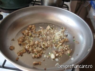 Calirea picioruselor de ciuperci pentru ciuperci umplute cu legume, la cuptor.