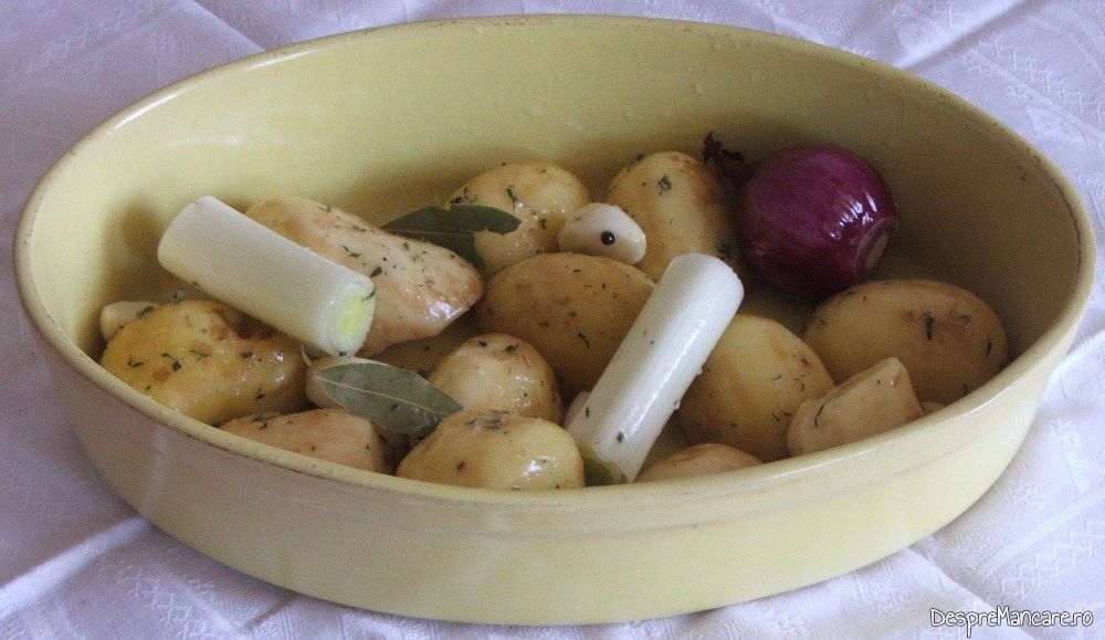 Legume folosite pentru cotlet de ied cu cartofi, la cuptor.