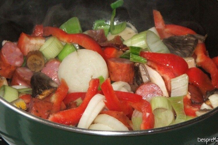 Ingrediente care se calesc pentru ardei umpluti cu legume si ce mai ai prin frigider.