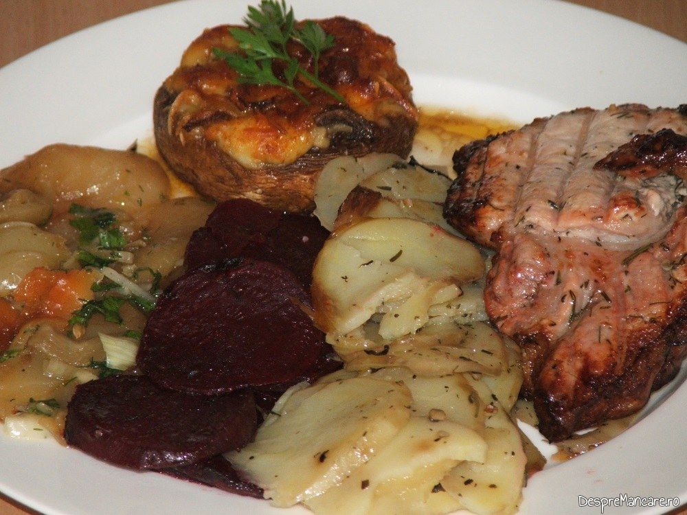 pulpa de porc macerata si legume in folie la gratar 20