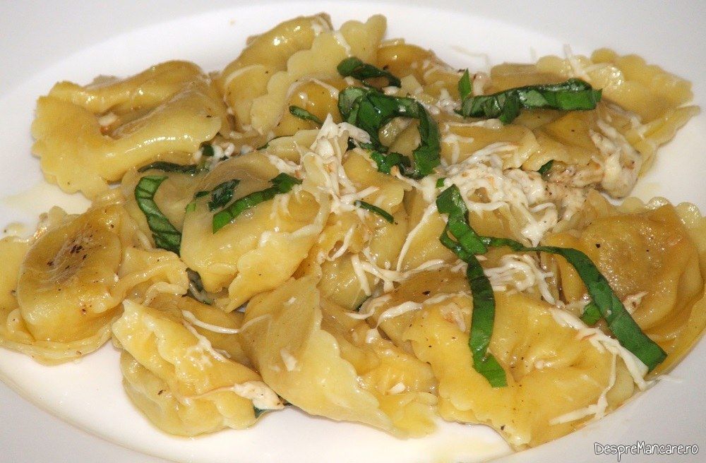 tortelloni cu gorgonzola in sos de lamie si busuioc 7
