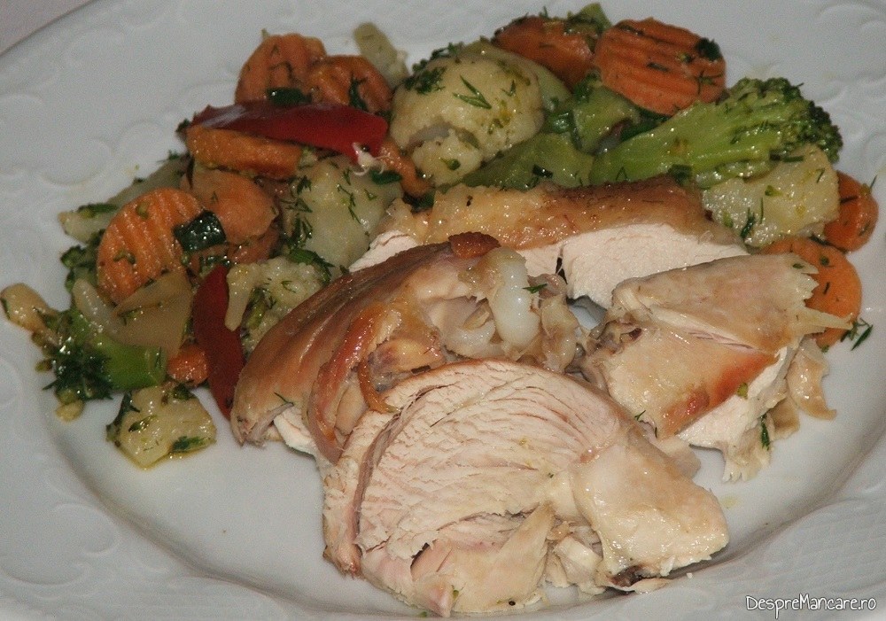 piept de pui cu legume refrigerate la tigaie 8