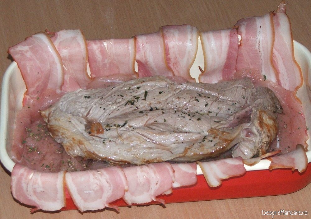 rulada din piept de curcan invelit in prosciuto umplut cu muschiulet de porc dichisit cu carnati afumati 7