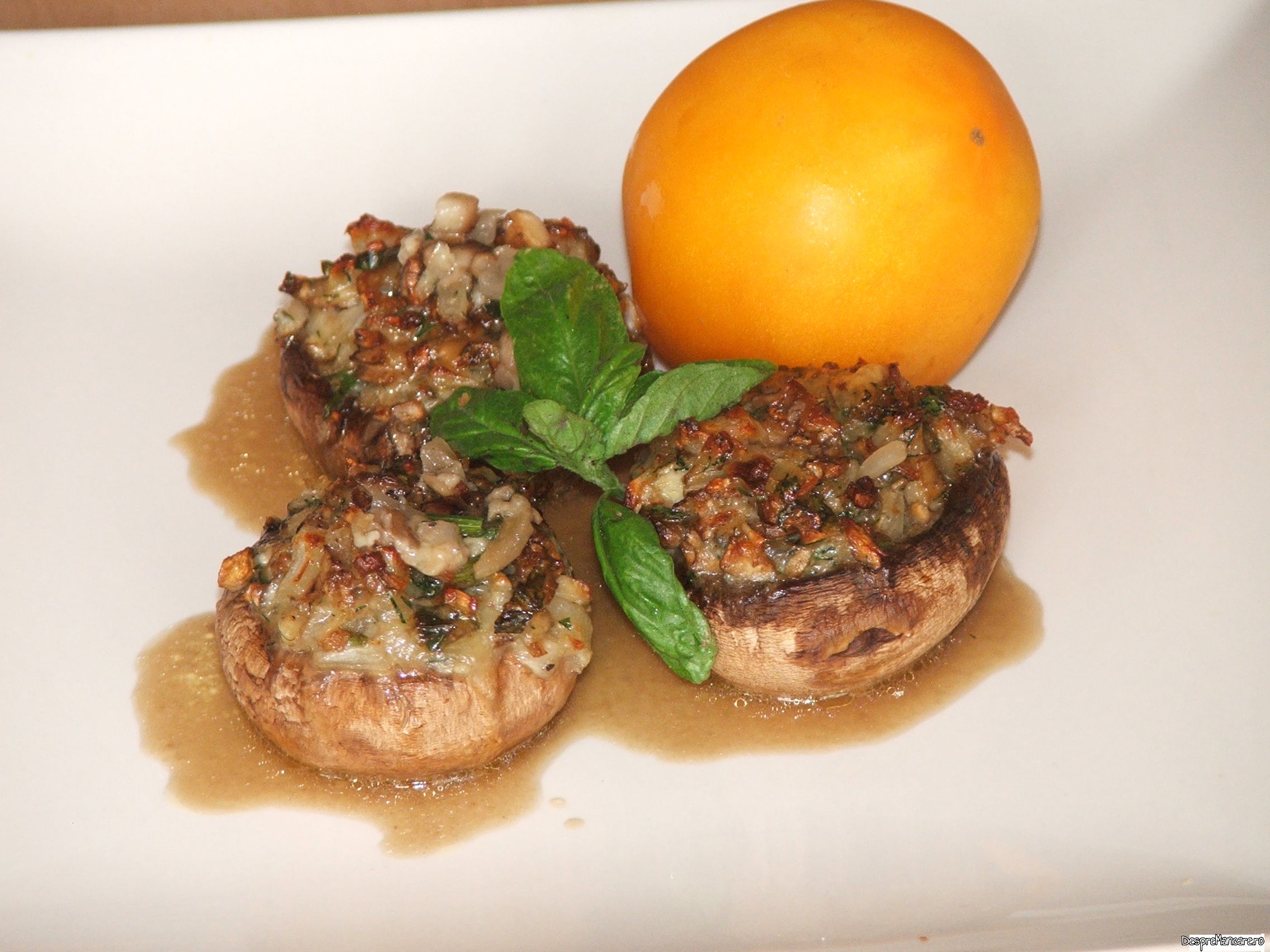 ciuperci albe umplute cu gorgonzola 10