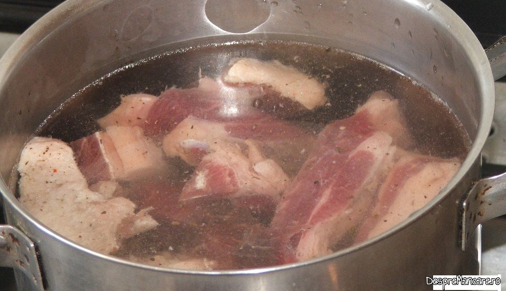 pastrama de oaie cu mamaliga si ou ochi 5