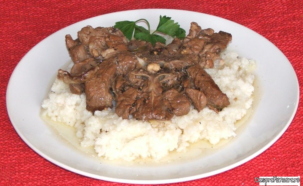 gat de oaie inabusit in vin cu pilaf 4