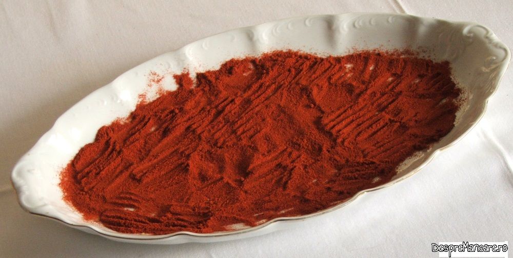 gusa de porc fiarta in zeama de varza si tavalita prin boia 4