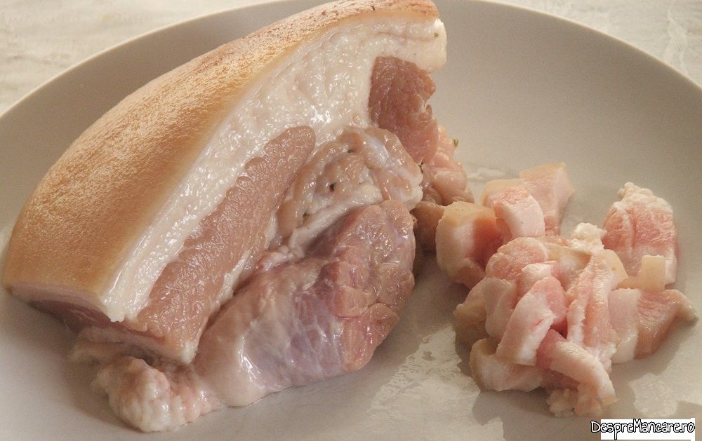 gusa de porc macerata in saramura slaba si apoi fiarta 11