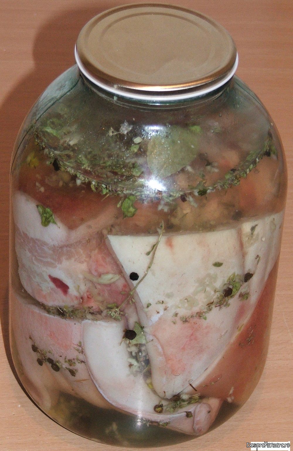 gusa de porc macerata in saramura slaba si apoi fiarta 2