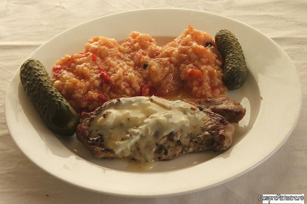 ceafa de porc la gratar cu gorgonzola 8