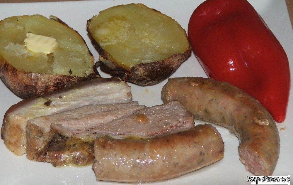fleica de porc cu sorici la cuptor si carnati proaspeti la tigaie cu cartofi copti 14