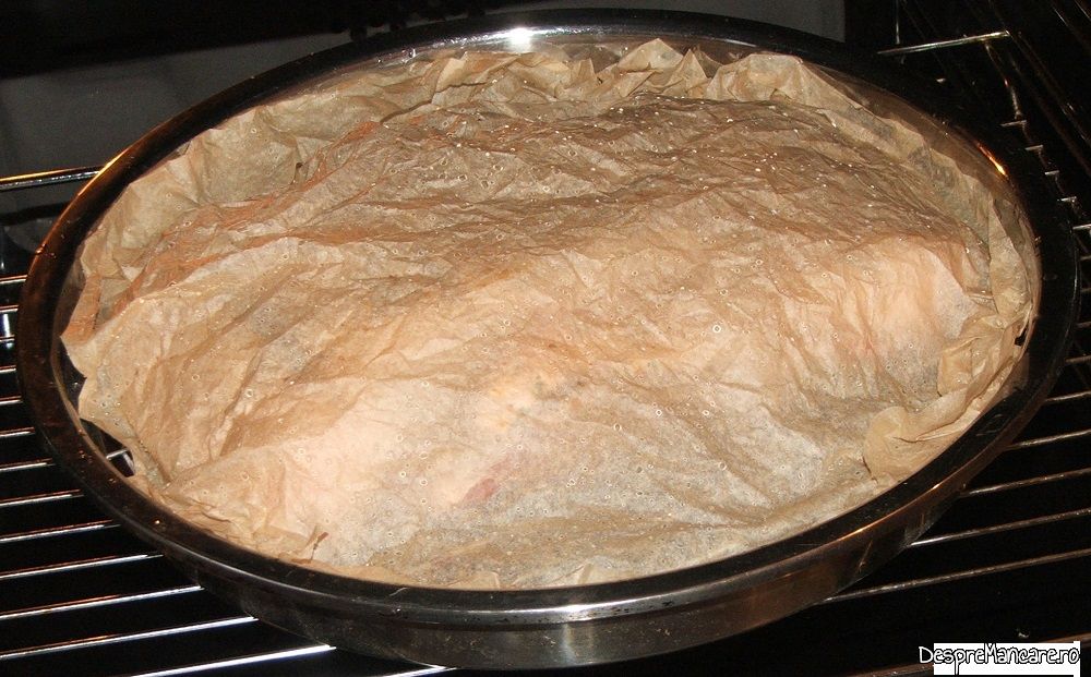 fleica de porc cu sorici la cuptor si carnati proaspeti la tigaie cu cartofi copti 6