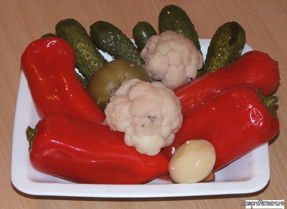 fleica de porc cu sorici la cuptor si carnati proaspeti la tigaie cu cartofi copti 9 1