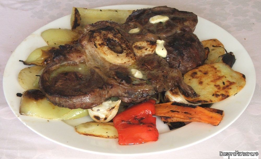 medalion din buture de vitel cu legume la gril 9