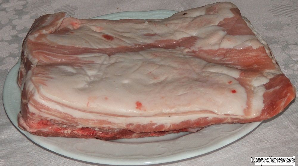 coaste de porc macerate in iaurt si coapte cu cartofi copti 2