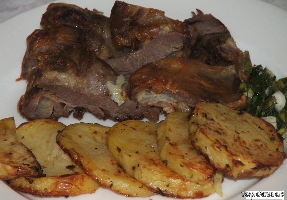 pastrama de ied cu cartofi la gril (10)