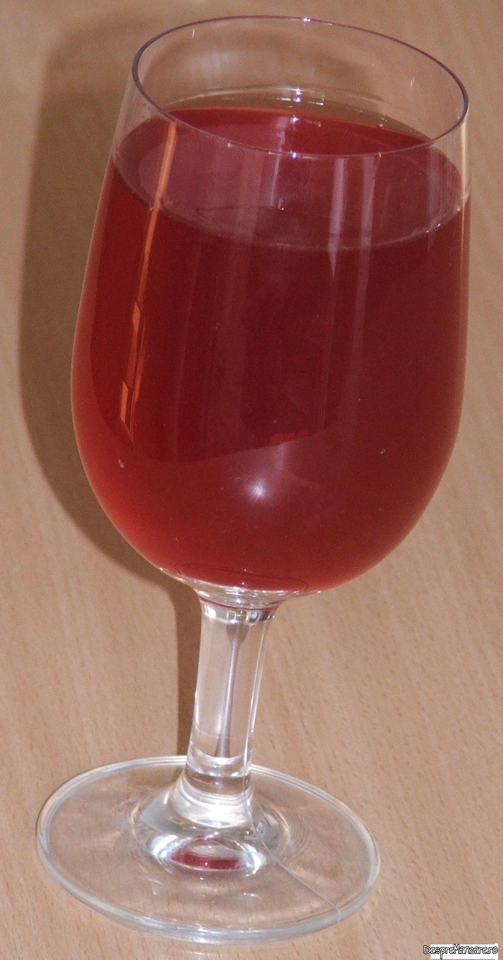 ciolan proaspat de porc inabusit in bere si copt in cuptor, cu fasole boabe (6)