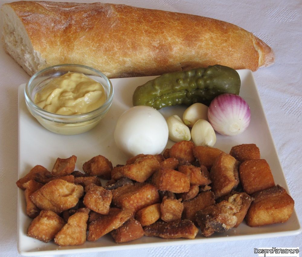 pasta tartinabila din jumari de porc cu ou fiert si castraveti murati (1)