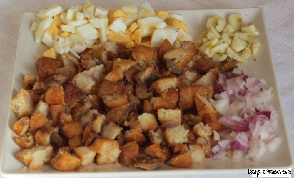 pasta tartinabila din jumari de porc cu ou fiert si castraveti murati (2)