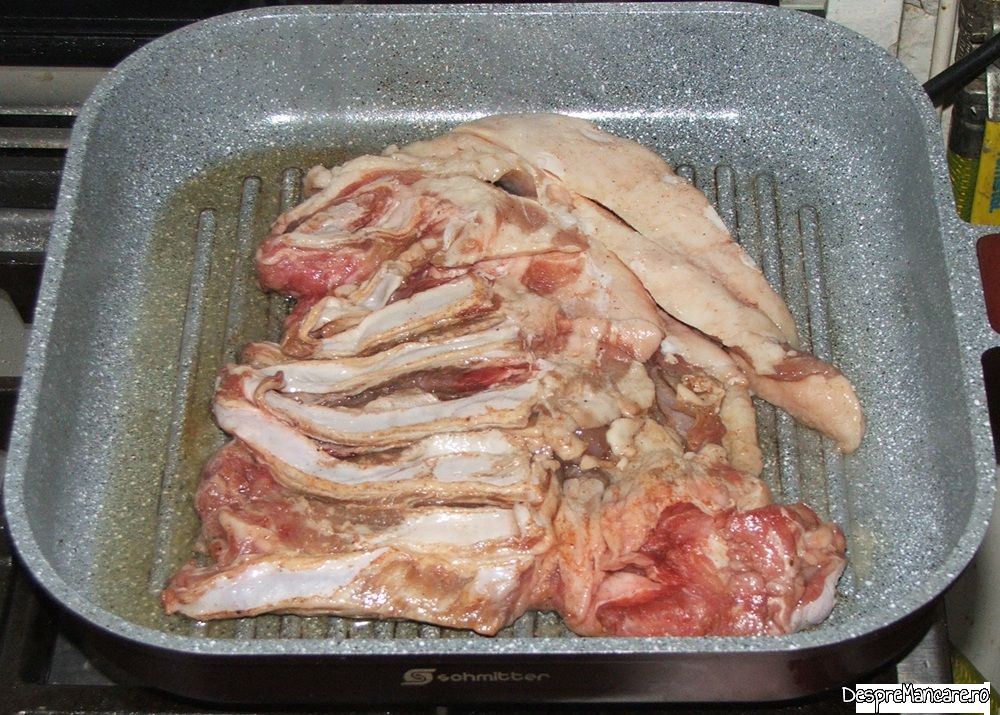 pastrama de miel cu cartofi la tigaia gril (3)
