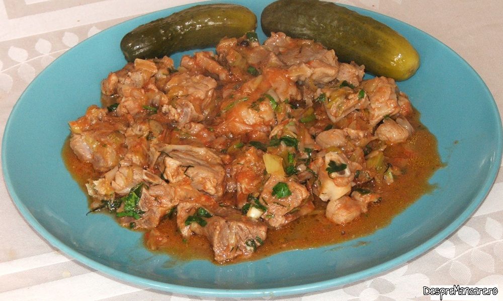 tocanita din coaste si pulpa de miel cu praz si suc de rosii (14)