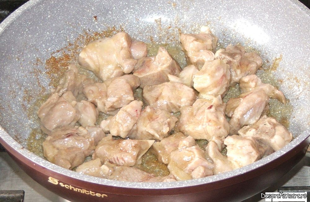 tocanita din coaste si pulpa de miel cu praz si suc de rosii (3)