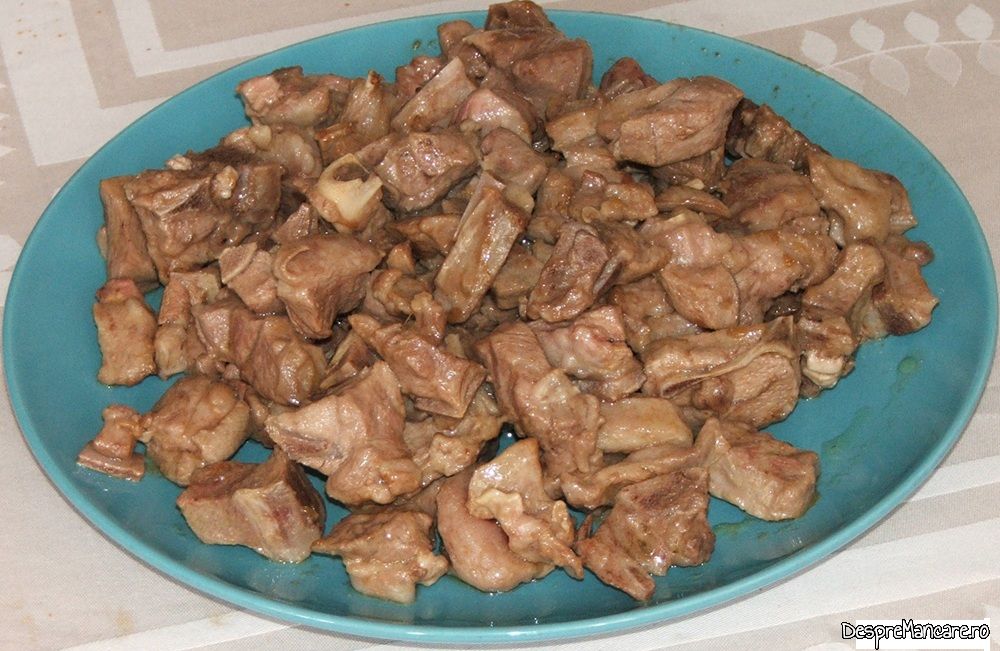 tocanita din coaste si pulpa de miel cu praz si suc de rosii (5)