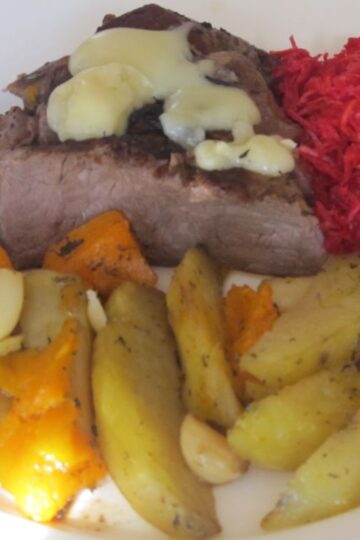 antricot de vita cu gorgonzola si garnitura de cartofi si dovleac (11)