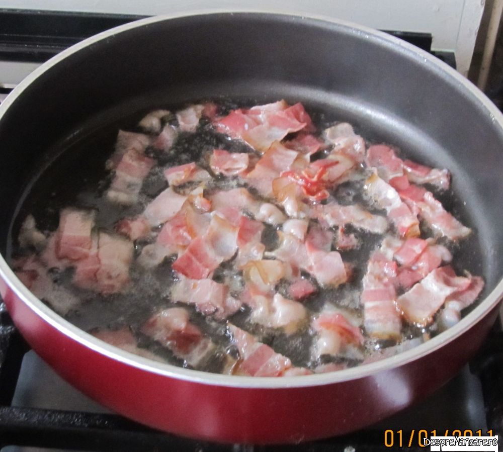 mancarica inabusita din picioare si urechi de porc (2)
