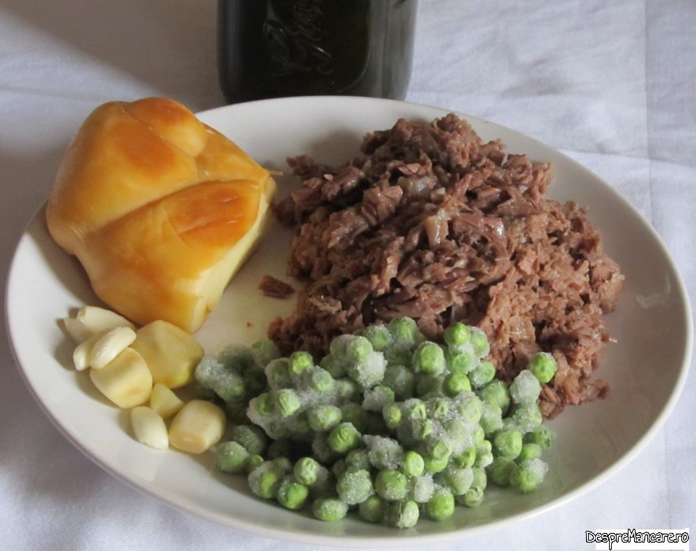ghiveci de legume cu tocatura de carne si cascaval, in straturi (3)
