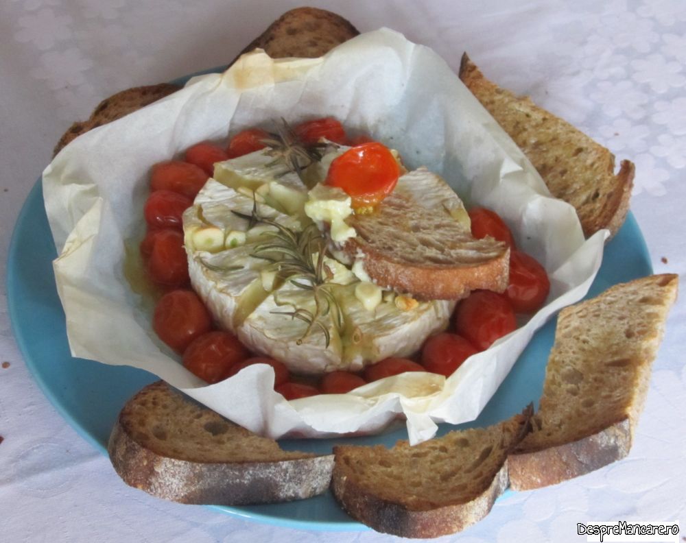 camembert la cuptor cu paine prajita (2)