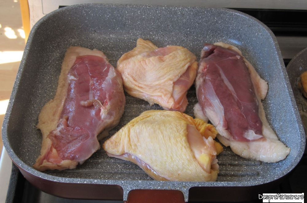 piept de rata si pulpe superioare de pui cu gorgonzola la tigaia gril (3)