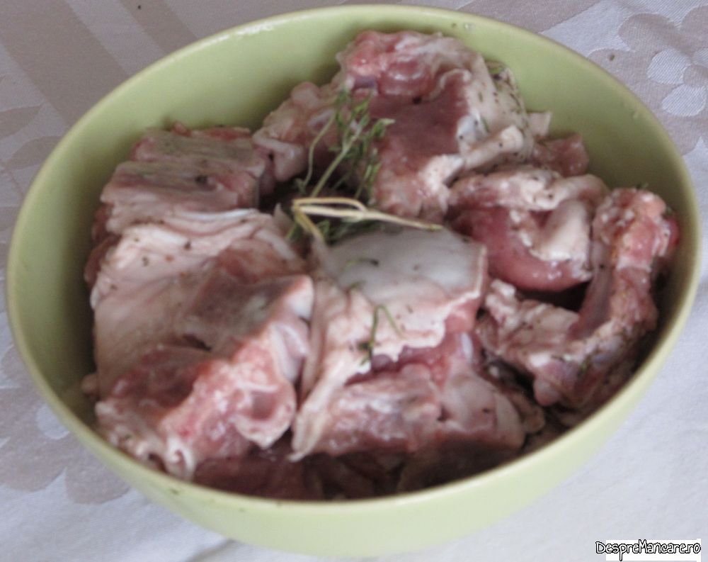 cotlete de miel la tigaia gril cu cartofi la cuptor