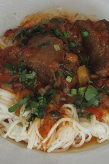 pulpa de vitel inabusita in suc de rosii cu spaghete (16)