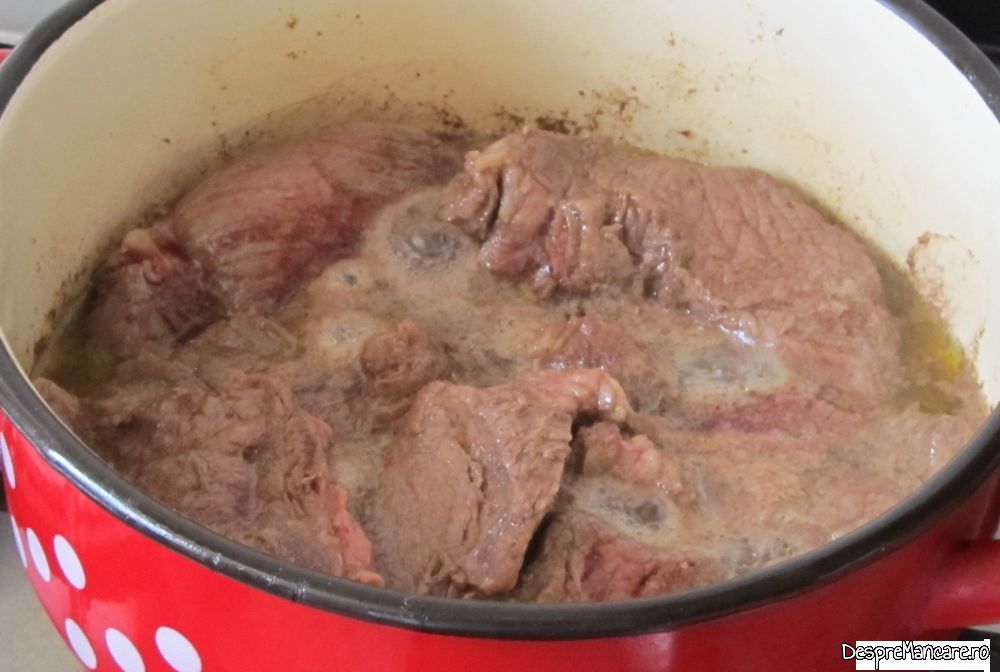tocana cu ardei copt din pulpa de vitel (2)
