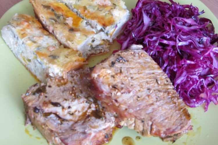 pulpa de porc cu condimente in tigaia de fonta la cuptor (12)