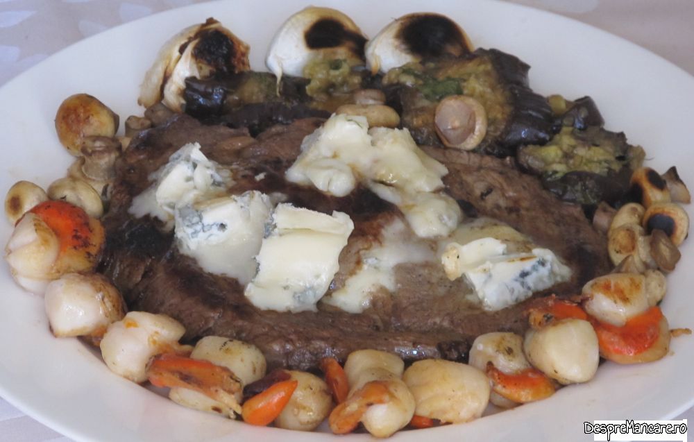 vita braziliana cu scoici Saint Jacques, ciuperci si gorgonzola la tigaia japoneza (13)