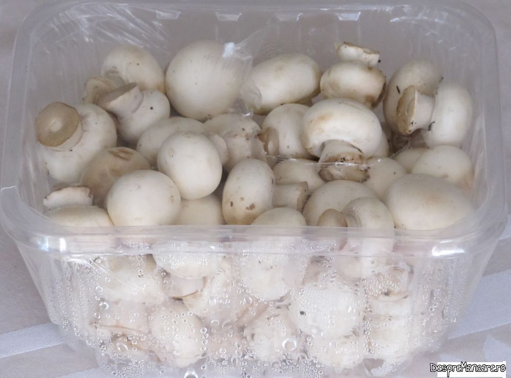 vita braziliana cu scoici Saint Jacques, ciuperci si gorgonzola la tigaia japoneza (8)